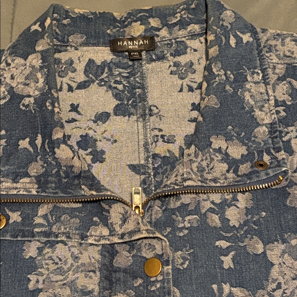 Hannah Petite XL Denim Vest - Picture 4 of 10